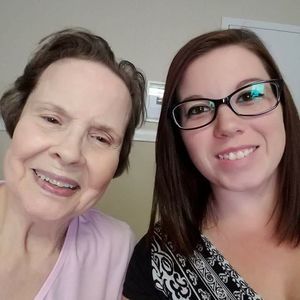 Meet your Posher, Crystal